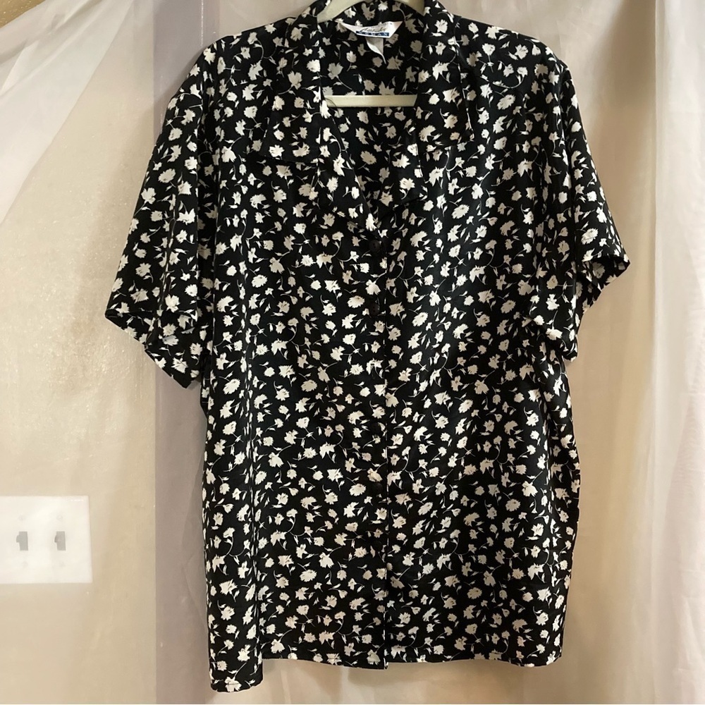 Fashion attitudes for women shirt